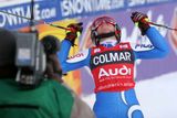 Italka Denisa Karbonová se raduje. Vyhrála obří slalom ve Špindlerově mlýně.