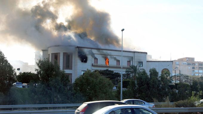 Útok na sídlo ministerstva zahraničí v Tripolisu.