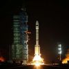 Čína - raketa Dlouhý pochod s modulem Nebeský palác těsně po startu
