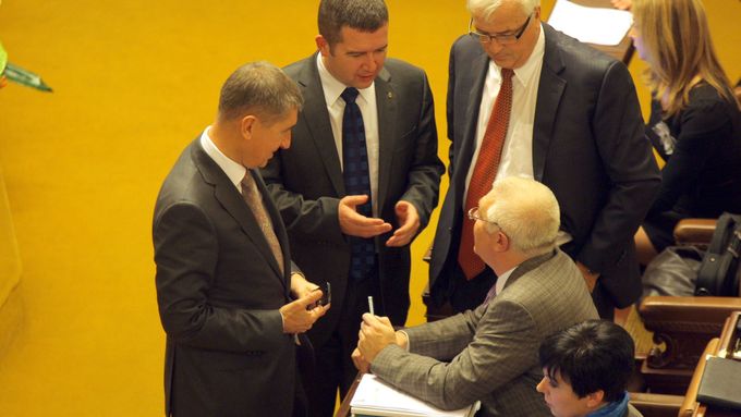 Poslanci ČSSD ve středu nepodpořili návrh ANO pevné zařazení registru smluv na program Sněmovny.
