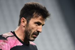 Buffon prodloužil smlouvu s Parmou o dva roky, bude chytat i ve 46 letech