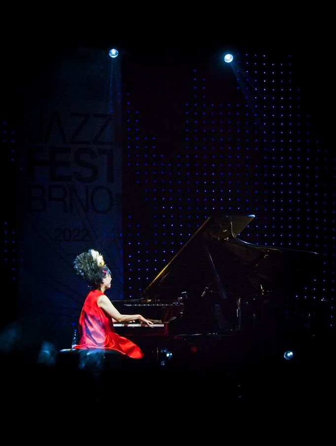 Snímek z koncertu Hiromi na brněnském Jazzfestu.