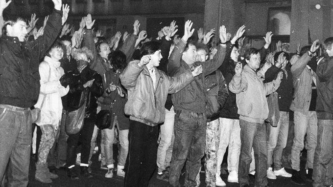 Listopad 1989: demonstrace v Teplicích