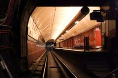 Strach v metru. Nový film spustil v Moskvě vlnu nehod