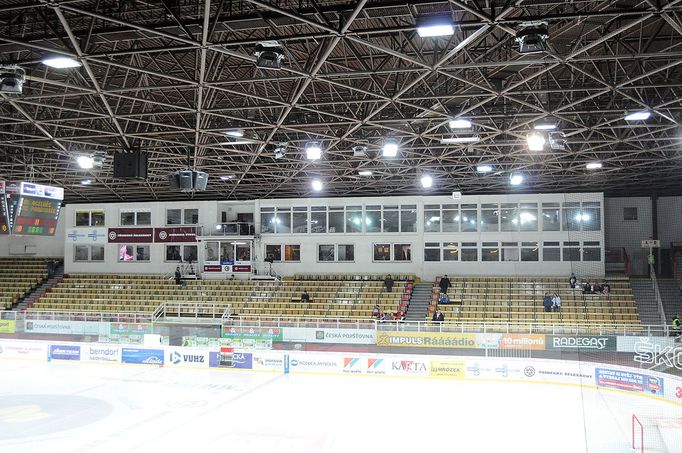 Stará Werk aréna (zimní stadion) v Třinci