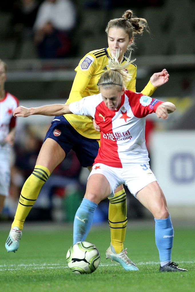 Liga mistryň, Slavia - Arsenal: Mia Perssonová