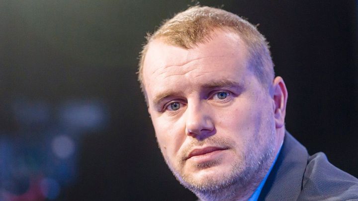 Šéf policejních odborářů proti předpisům povýšil a polepšil si. Do služby ale nechodí