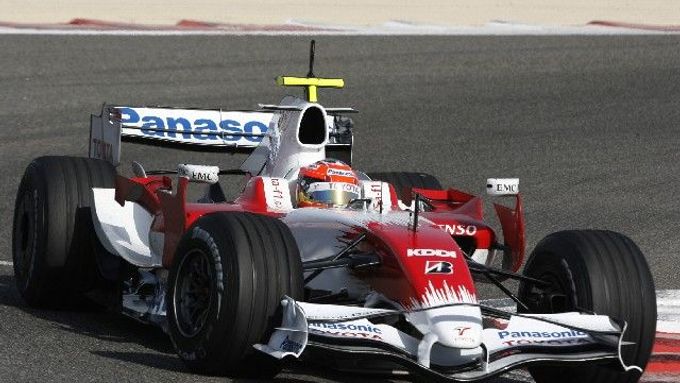 Jarno Trulli v monopostu Toyota pro rok 2008.