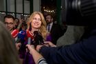 Právnička a protikorupční aktivistka Zuzana Čaputová bude první ženou v čele slovenského státu.