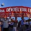 Foto: Proti argentinské prezidentce vytáhly do ulic statisíce lidí