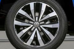 Volkswagen je v pololetí světovou automobilkou číslo 1. Aféra s dieselovými motory má jen malý vliv