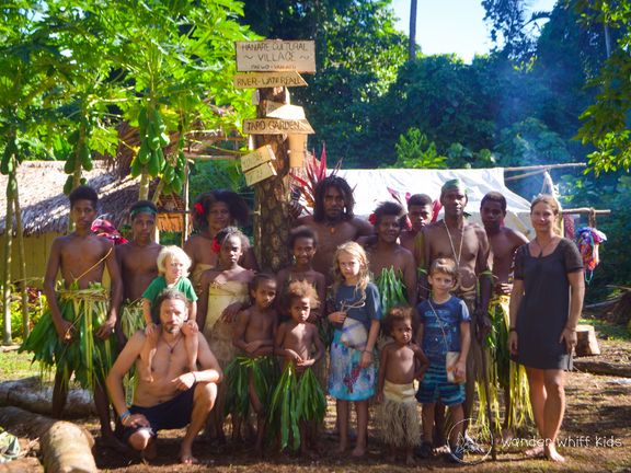 Britská organizace New Economics Foundation v roce 2006 vyhlásila souostroví Vanuatu za nejšťastnější zemi světa.