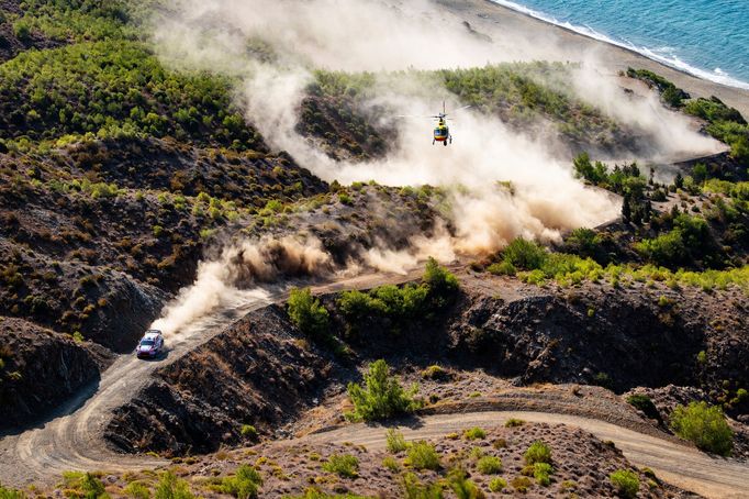 Pierre-Louis Loubet v Hyundai  během Turecké rallye 2020