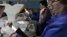 An employee works on a glass sphere for Christmas and New Year decorations, at the "Biryusinka" toys factory in Russia's Siberian city of Krasnoyarsk November 27, 2012. The factory, founded in 1942, produces decorative glass spheres, which can be found on Christmas trees all over the country and in Moscow's Kremlin in particular, during the festive season. REUTERS/Ilya Naymushin (RUSSIA - Tags: SOCIETY) Published: Lis. 27, 2012, 3:51 odp.