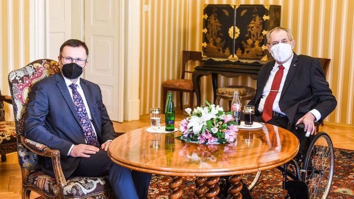 Zeman jmenoval Nekulu ministrem zemědělství. Bude řešit ptačí chřipku, sucho a dotace; Zdroj foto: Jiří Ovčáček