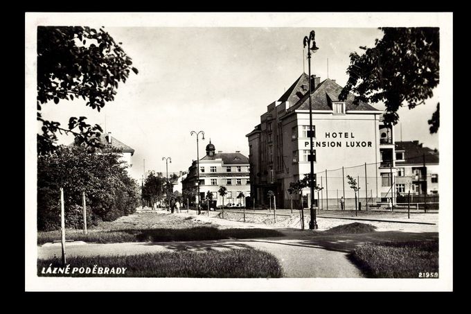 Lázně Poděbrady na archivním snímku. Rok 1931