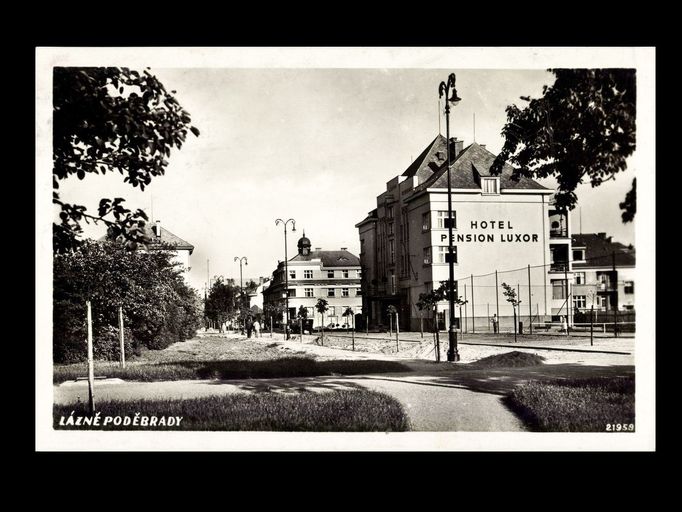 Lázně Poděbrady na archivním snímku. Rok 1931