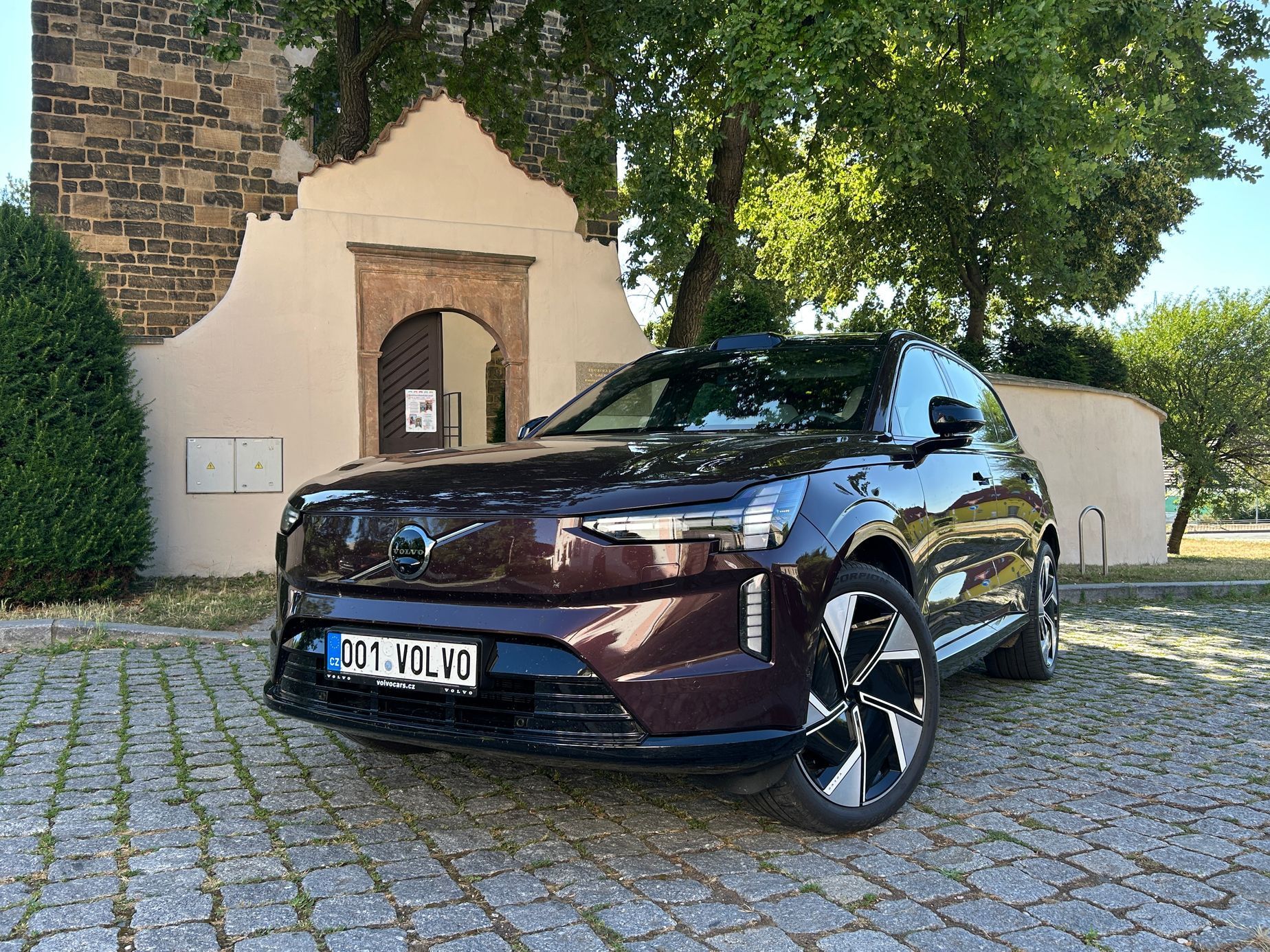 Volvo EX90