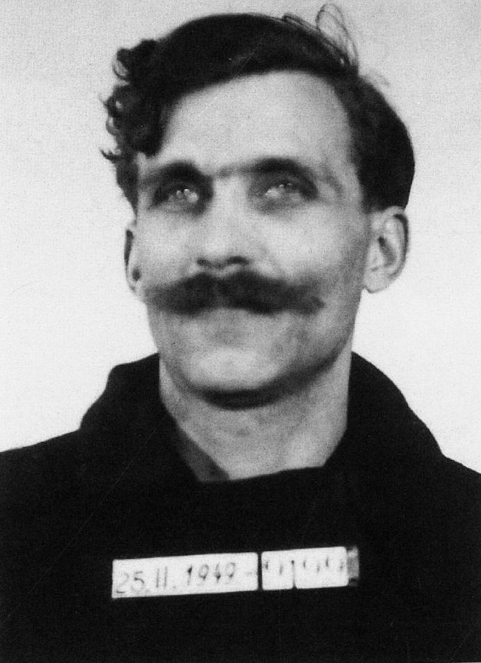 Vězeňský snímek Otakara Černého z 25. února 1949 pořízený v plzeňských Borech.