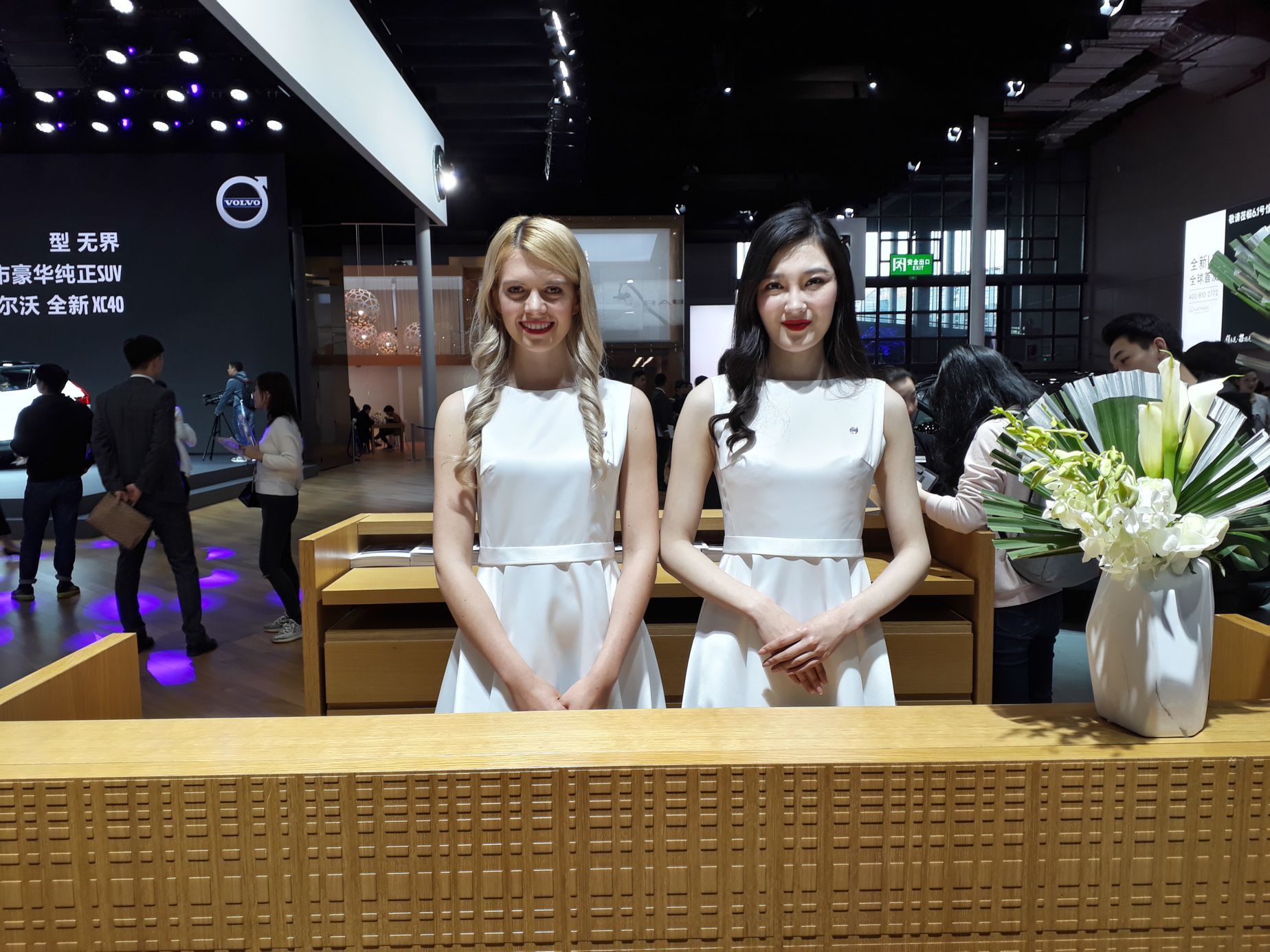 Hostesky z autosalonu v Šanghaji