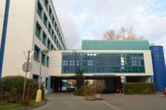 Zaplaťte si, nebo jeďte jinam. Pád špitálu staví tisíce lidí před těžké dilema