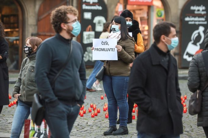 Tichý protest proti válce v Arménii a uctění památky jejích obětí.