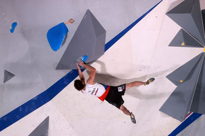 Sportovní lezec Adam Ondra ve finále na OH 2020