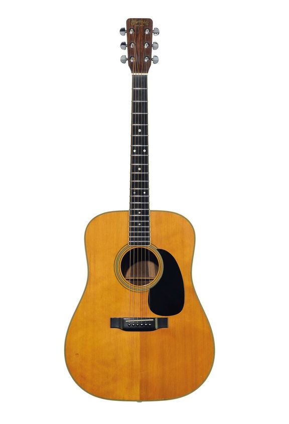 Akustická kytara C. F. Martin and Company, Nazareth z roku 1969, prodána za 1 milion dolarů.