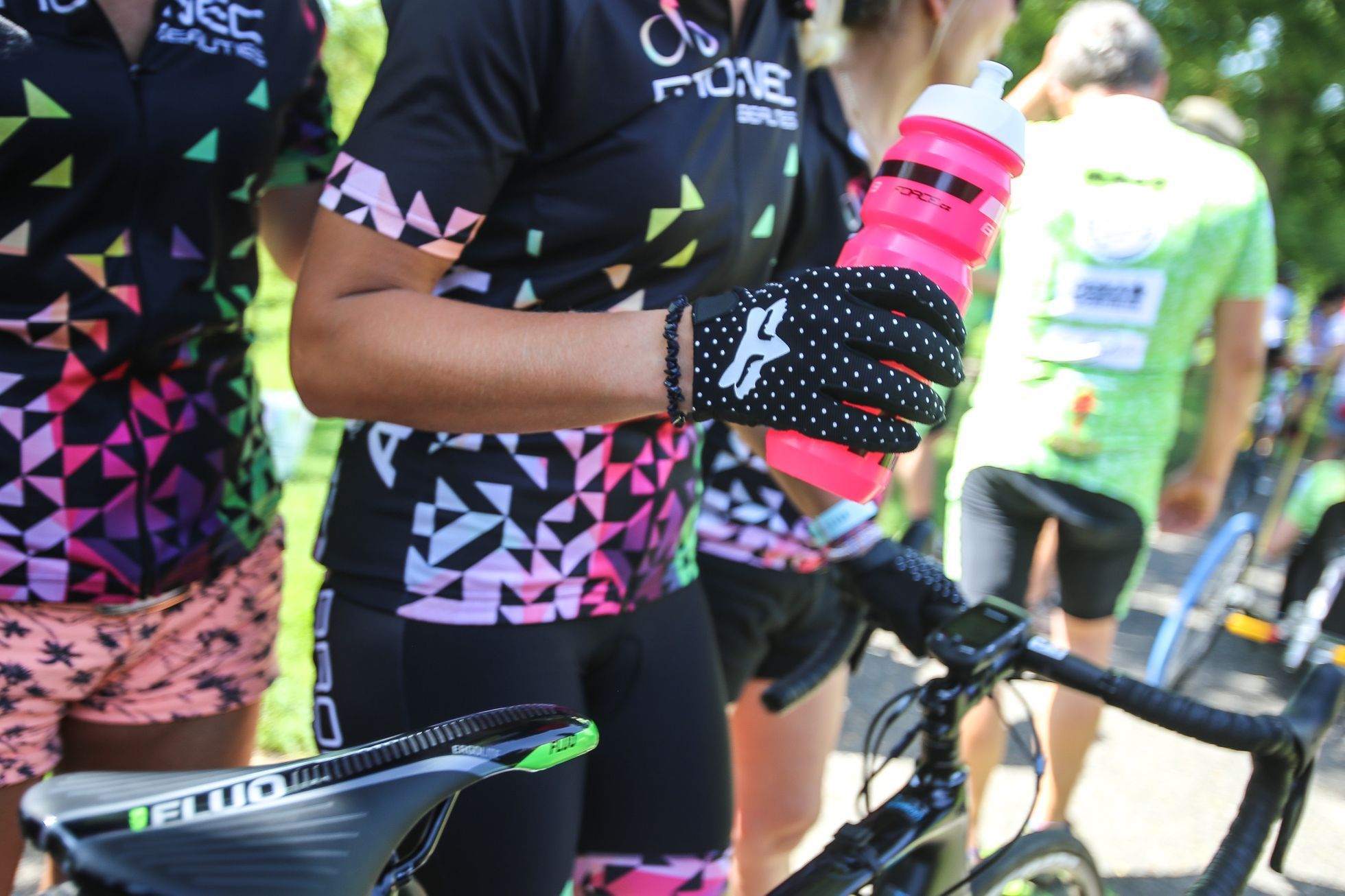 Handy cyklo maraton - start, Cesta za snem, tým Sananim a Bronec