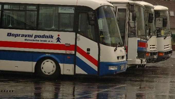 Dopravní podnik Ústeckého kraje na začátku srpna přerušil dopravu.