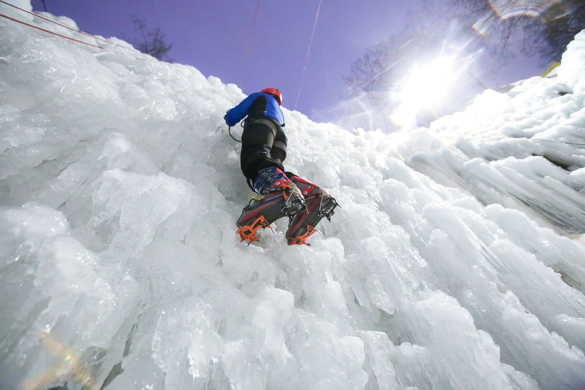 Umělá ledová stěna v Liberci