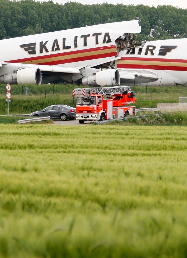Nehoda dopravního letadla Kalitta Air na bruselském letišti