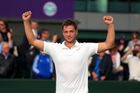Opij se a pak vyzvi Federera, radí Ivaniševič největší senzaci letošního Wimbledonu