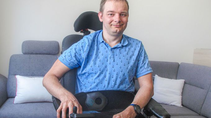 Miloš, pacient s Friedreichovou ataxií