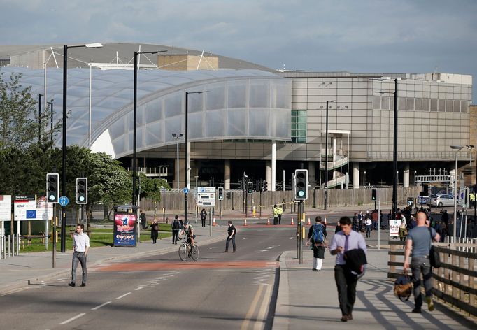 Manchester Arena, u níž došlo v úterý večer k výbuchu.