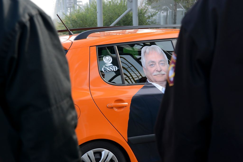 Oránžová záře nad Kladnem. Kampaň ČSSD