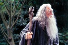 Sir Ian McKellen si znovu řekl o Gandalfa