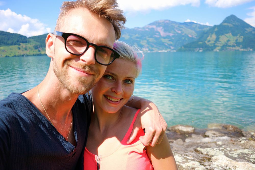 Dovolená Švýcarsko Alpy štěstí fotka pro Instagram