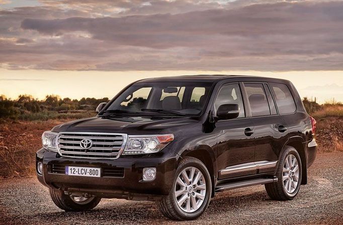 Toyota Land Cruiser V8