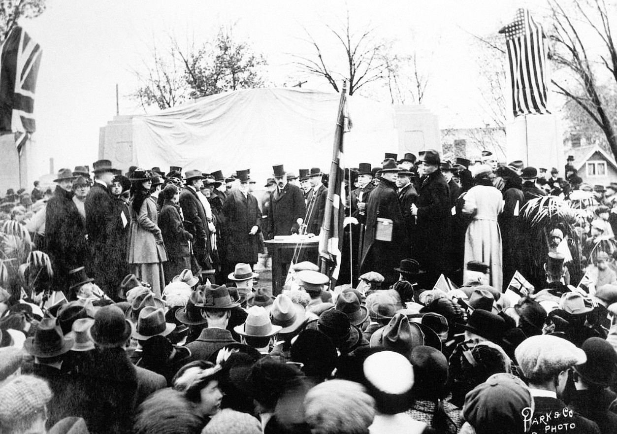 Jednorázové užití/ Fotogalerie / Před 145 lety byl podán první patent na vynález telefonu