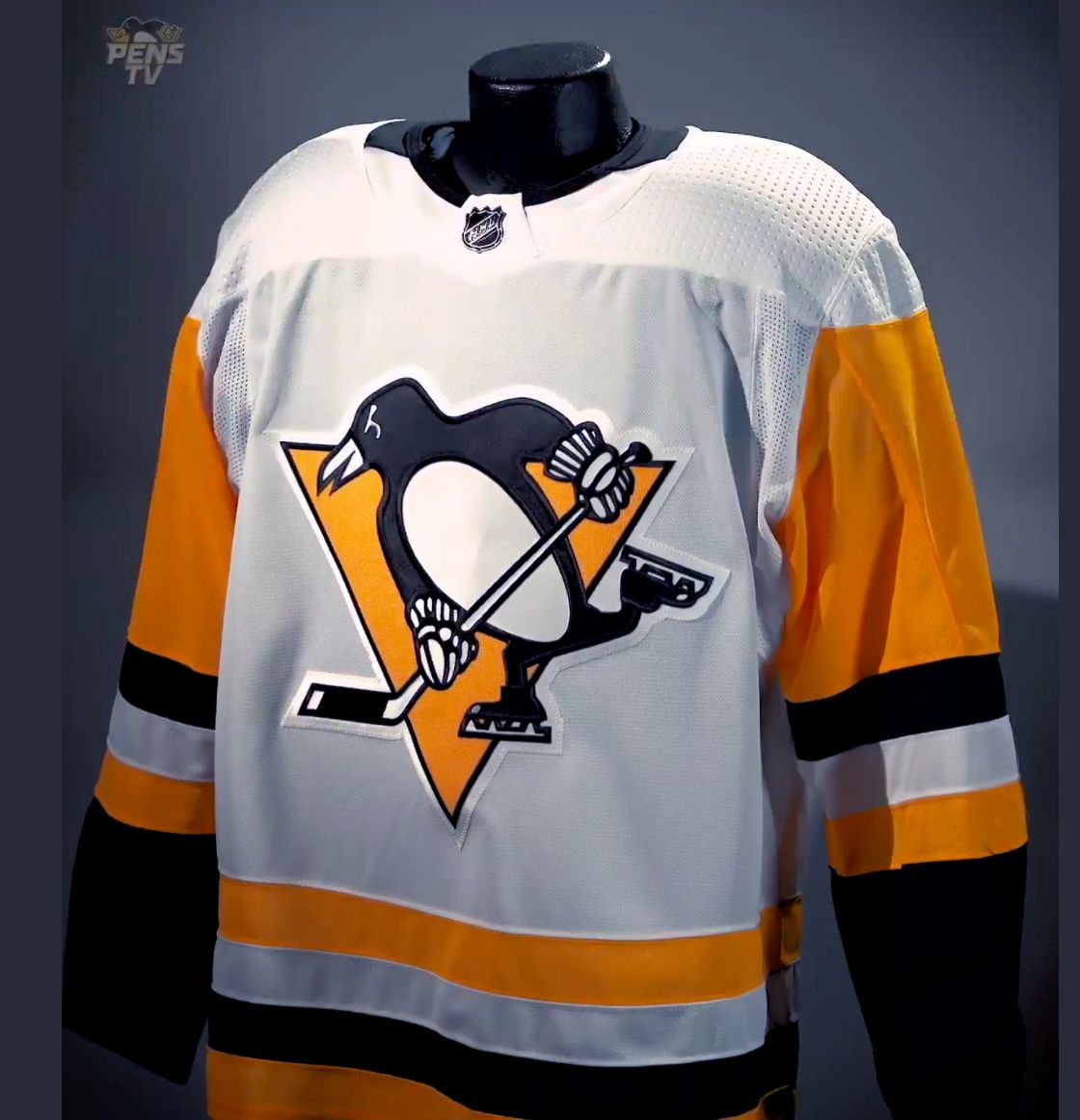 NHL dresy od Adidasu