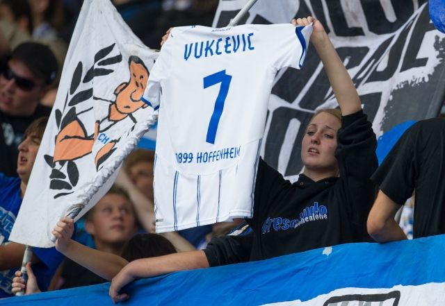 Fanoušci Hoffenheimu vyjadřují podporu Borisi Vukčevičovi