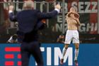 Perišič vystřelil Interu v nastavení remízu proti AC, Bergamo si vyšláplo na AS