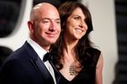 Šéf Amazonu zůstane i po rozvodu nejbohatším mužem světa, jeho žena získá miliardy
