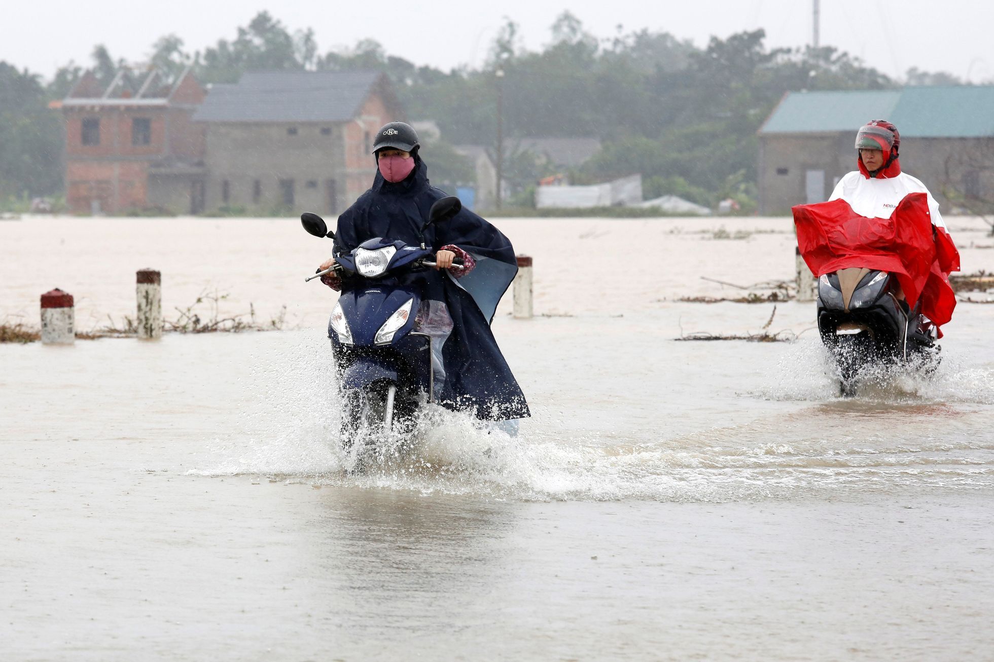 Tajfun ve Vietnamu zabil nejméně 27 lidí