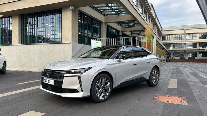 "Samotné nás to překvapilo a máme radost." Nové DS dostane diesel, který už oplakali