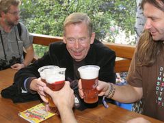 Václav Havel není na letních akcích, jako je trenčínská Pohoda, žádným nováčkem. Pravidelně navštěvuje například festival v Trutnově