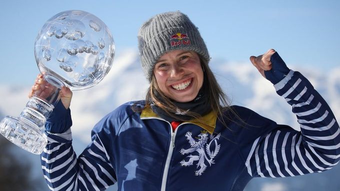 Eva Samková, vítězka Světového poháru 2020-21