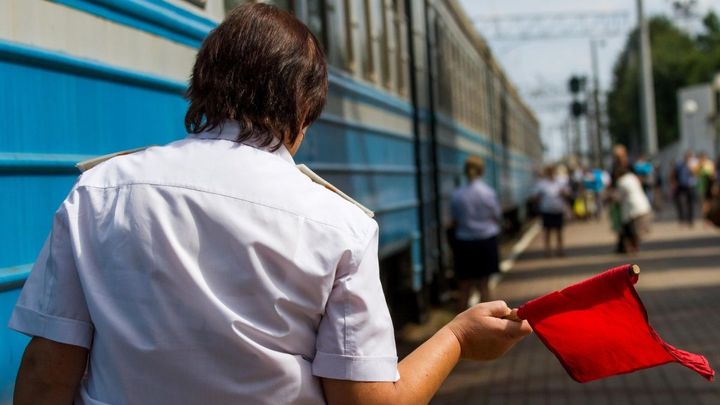 Řidičky vlaku i pracovnice na lodích, seznam zakázaných profesí pro Rusky se zkrátí