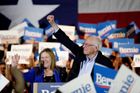 Bernie Sanders, kandidát na amerického prezidenta se svou ženou Jane